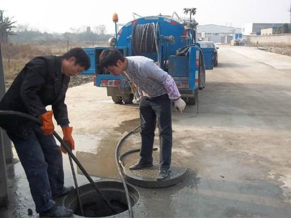 泰安马桶疏通维修（泰安修马桶师傅电话）